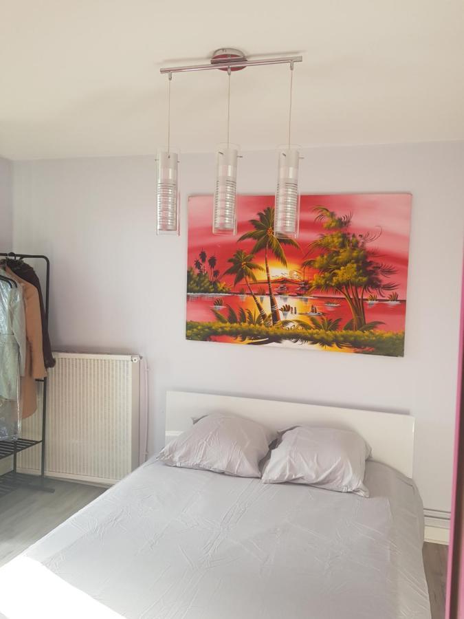 Chambres A Louer Dans Appartement Balcon - Wifi - Parking Gratuit نيفي المظهر الخارجي الصورة