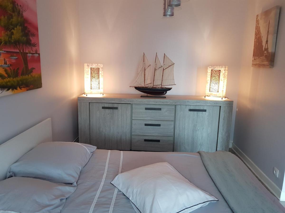 Chambres A Louer Dans Appartement Balcon - Wifi - Parking Gratuit نيفي المظهر الخارجي الصورة