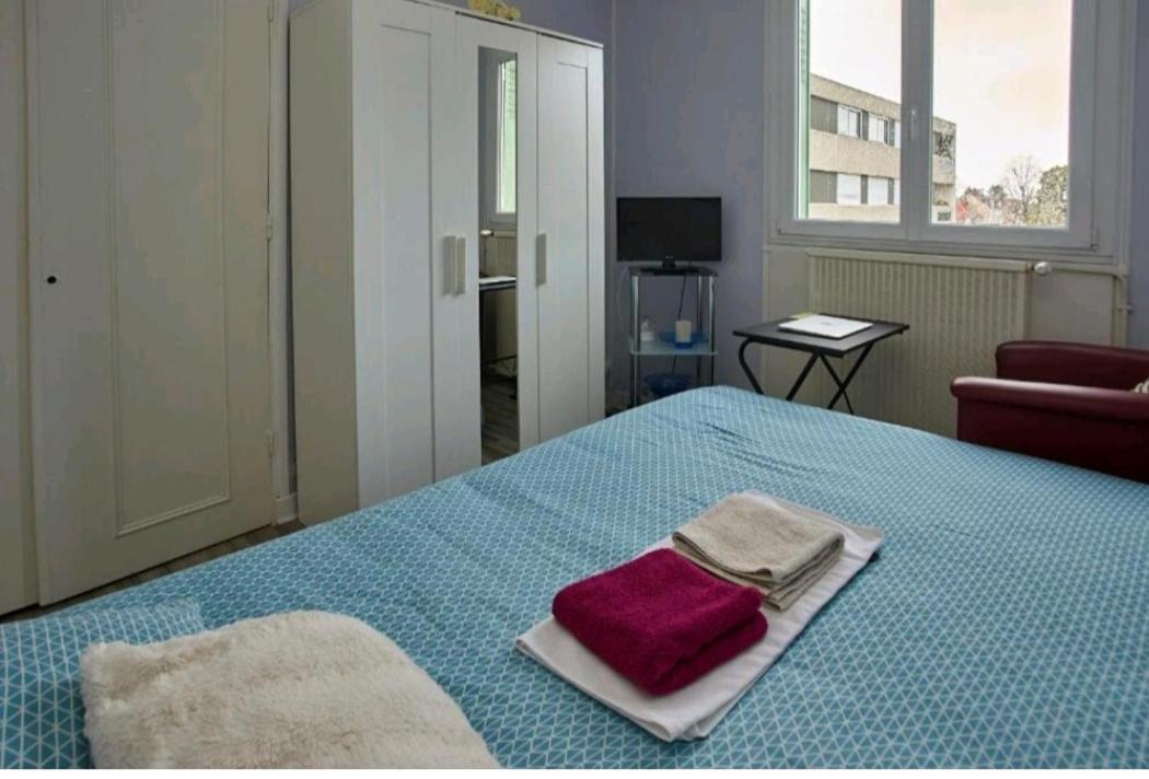 Chambres A Louer Dans Appartement Balcon - Wifi - Parking Gratuit نيفي المظهر الخارجي الصورة